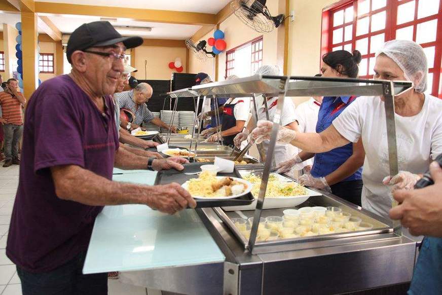 Prato Cidadão da Compensa serve mais de 1,79 milhão de refeições em 15 anos Prato Cidadão da Compensa serve mais de 1,79 milhão de refeições em 15 anos
