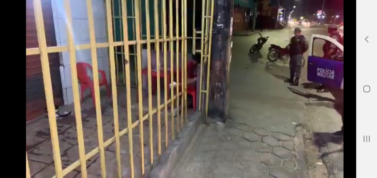 Gar&ccedil;onete baleada em bar no S&atilde;o Jos&eacute; morre em hospital