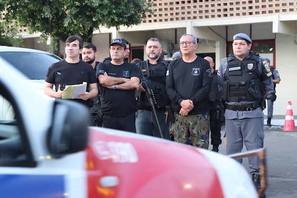 Polícia invade reduto do crime organizado Polícia invade reduto do crime organizado