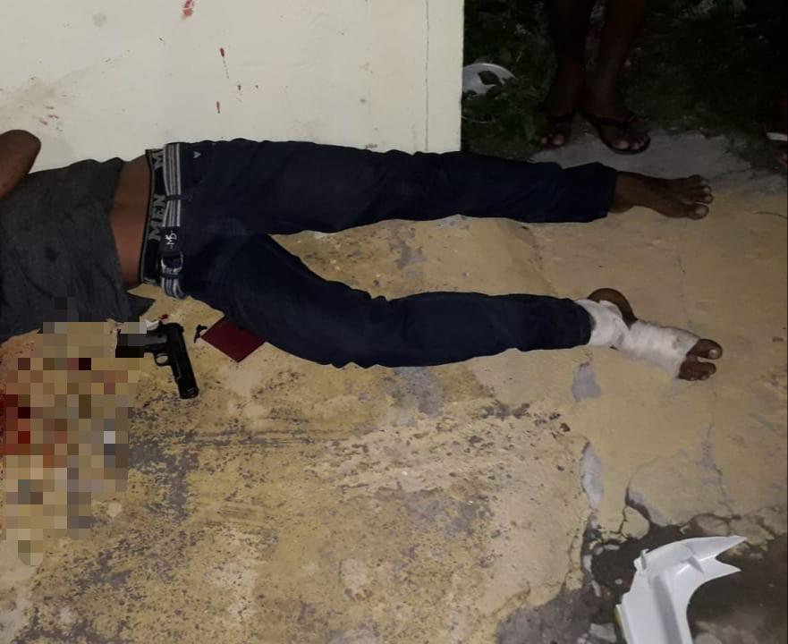 'Justiceiro' acerta fatalmente suspeito de assalto no Terra Nova 'Justiceiro' acerta fatalmente suspeito de assalto no Terra Nova