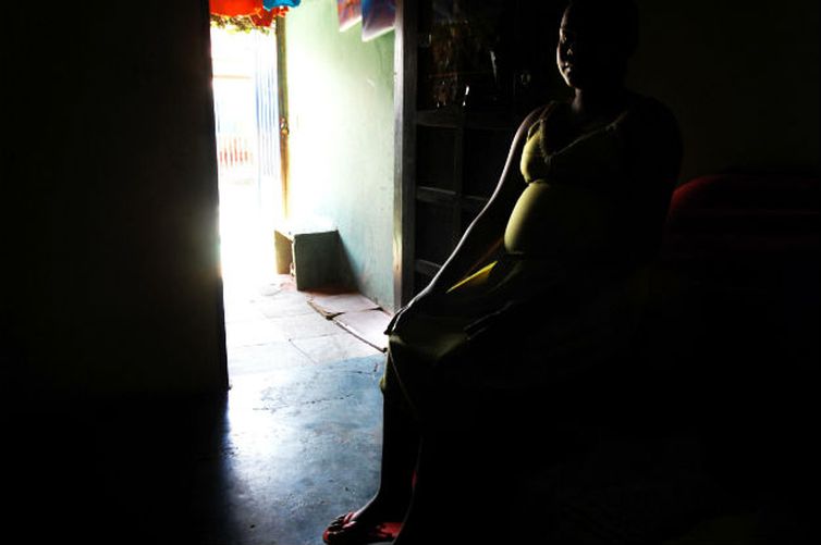 UNICEF 26% das adolescentes brasileiras casam-se antes dos 18 anos UNICEF 26% das adolescentes brasileiras casam-se antes dos 18 anos