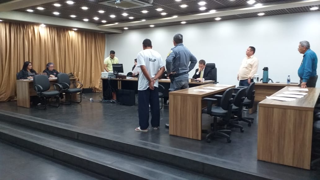 Homem que matou, esquartejou e colocou corpo em geladeira &eacute; condenado a 23 anos