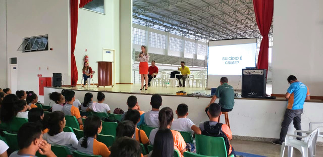 MP investiga onda de suicídio e automutilação entre jovens de Urucará MP investiga onda de suicídio e automutilação entre jovens de Urucará
