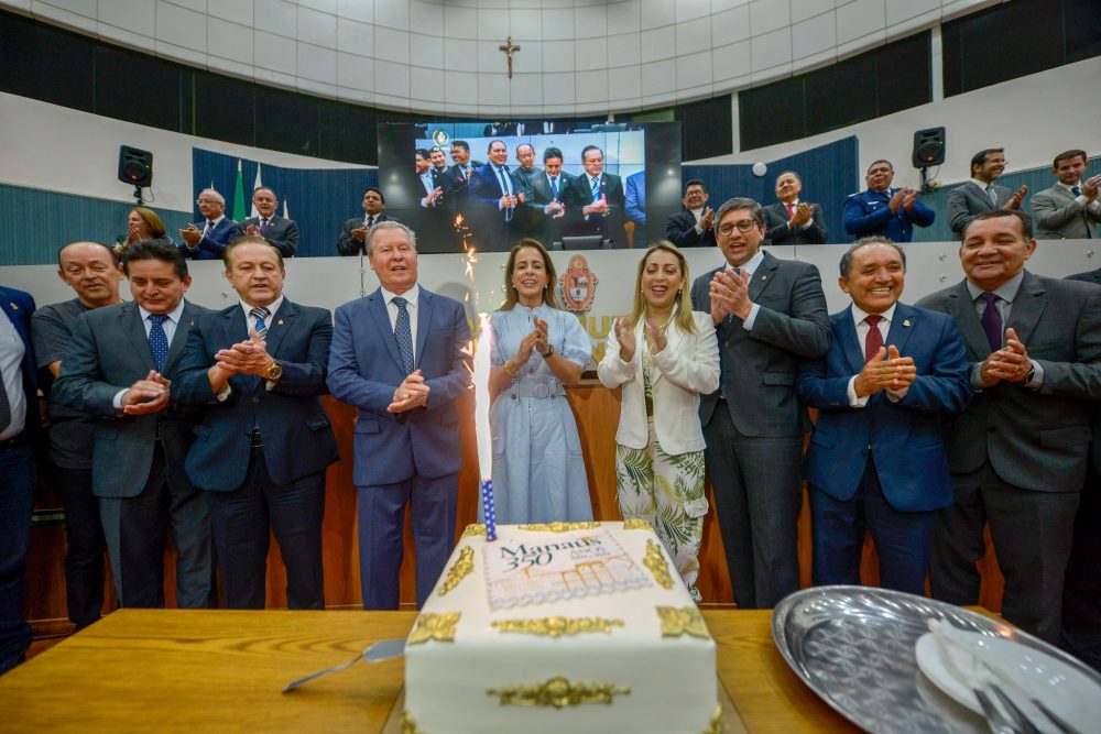 Prefeito destaca avan&ccedil;os de Manaus em sess&atilde;o especial de anivers&aacute;rio da cidade na CMM