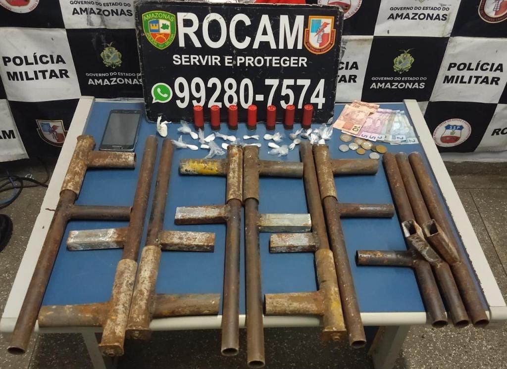 MONTE HOREBE Homem &eacute; preso com arsenal de 7 armas caseiras, muni&ccedil;&otilde;es e celulares