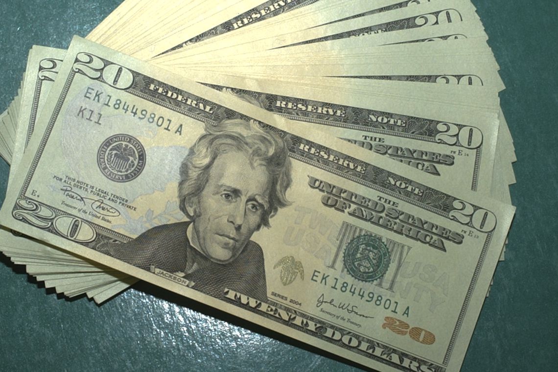Dólar fecha abaixo de R$ 4 pela primeira vez em mais de dois meses Dólar fecha abaixo de R$ 4 pela primeira vez em mais de dois meses