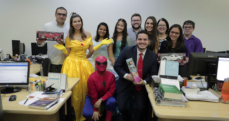 Servidores do TJAM se mobilizam para arrecadar brinquedos para presentear crian&ccedil;as ribeirinhas