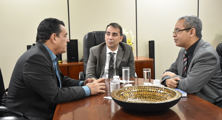MP vai acompanhar investigação sobre 17 mortes registradas em confronto com a PM MP vai acompanhar investigação sobre 17 mortes registradas em confronto com a PM