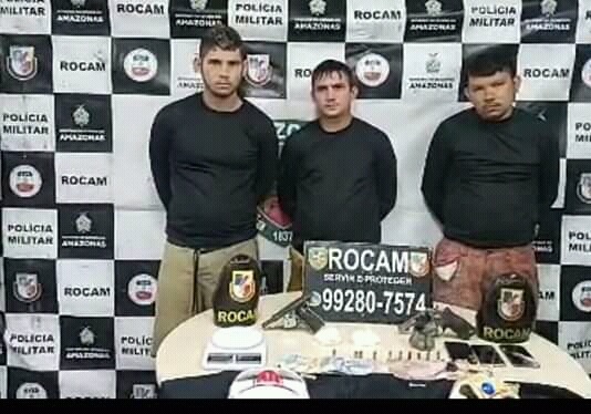 Trio suspeito de envolvimento em tiroteio que deixou 17 mortos é preso pela Rocam Trio suspeito de envolvimento em tiroteio que deixou 17 mortos é preso pela Rocam