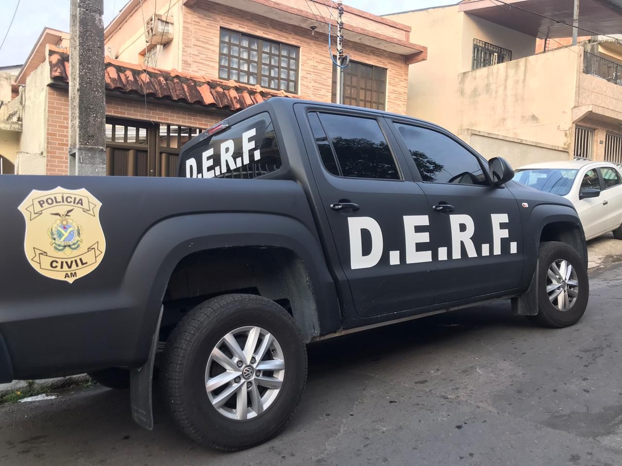 Três mandados de busca e apreensão são cumpridos em Manaus na Operação 404. Veja vídeos Três mandados de busca e apreensão são cumpridos em Manaus na Operação 404. Veja vídeos