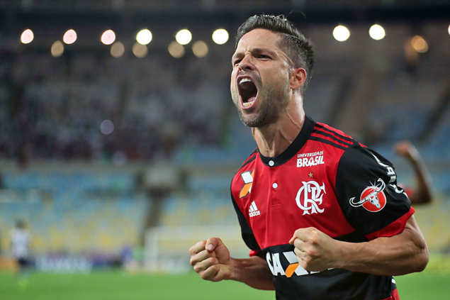 Flamengo vence Bahia e abre 10 pontos do Palmeiras Flamengo vence Bahia e abre 10 pontos do Palmeiras