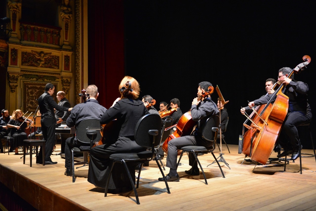 Orquestra de Câmara do Amazonas realiza concerto 'Fantasia Folk' nesta terça Orquestra de Câmara do Amazonas realiza concerto 'Fantasia Folk' nesta terça