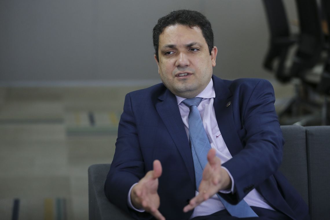 Presidente da Capes quer reajustar bolsas de doutorado em 2020 Presidente da Capes quer reajustar bolsas de doutorado em 2020