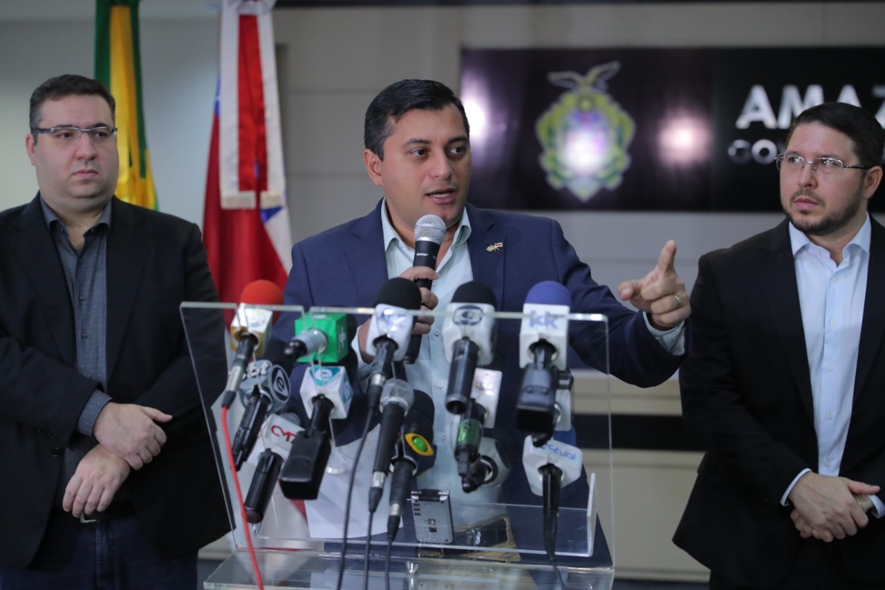 DINHEIRO NO BOLSO Governo paga primeira parcela do 13&ordm; de servidores: R$ 197 milh&otilde;es