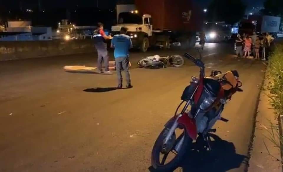 Estudante de Arquitetura morre a caminho da faculdade, em colis&atilde;o de motos