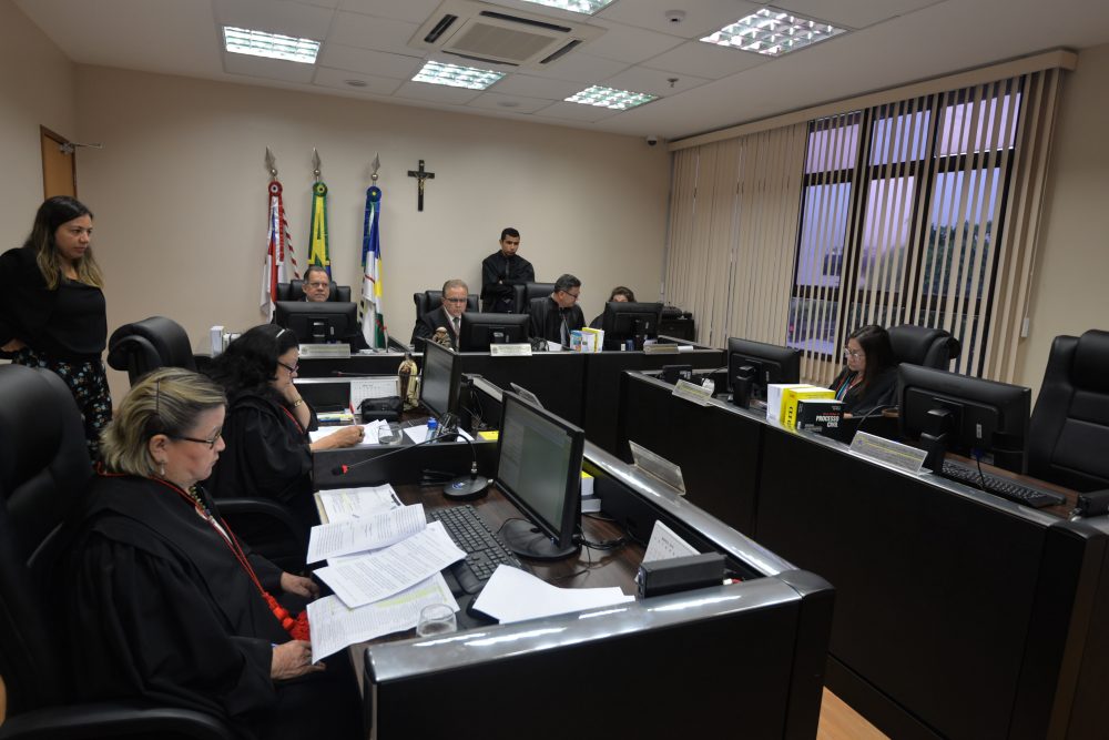 Irmã de trabalhador falecido em soterramento não tem legitimidade para propor ação Irmã de trabalhador falecido em soterramento não tem legitimidade para propor ação