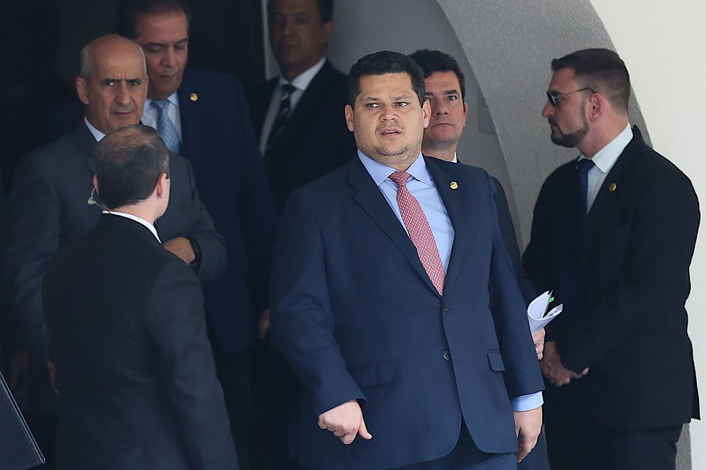 inst&acirc;ncia