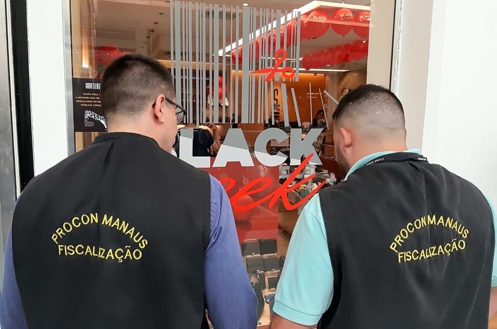 Procon Manaus autua 8 estabelecimentos durante opera&ccedil;&atilde;o 'Black Friday'