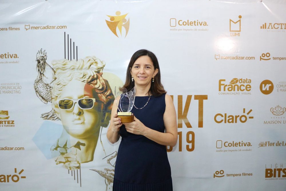Prefeitura recebe troféu de 'Honra ao Mérito' pelo trabalho voltado à terceira idade Prefeitura recebe troféu de 'Honra ao Mérito' pelo trabalho voltado à terceira idade
