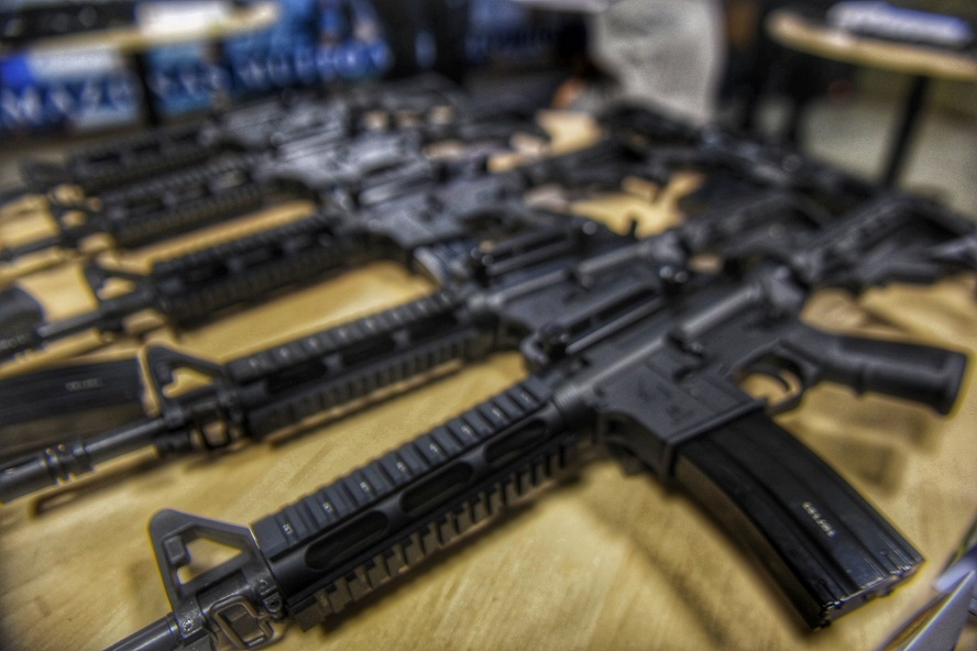 Fuzis 5.56, miras táticas e capacetes blindados vão reforçar poder de fogo da polícia no AM Fuzis 5.56, miras táticas e capacetes blindados vão reforçar poder de fogo da polícia no AM