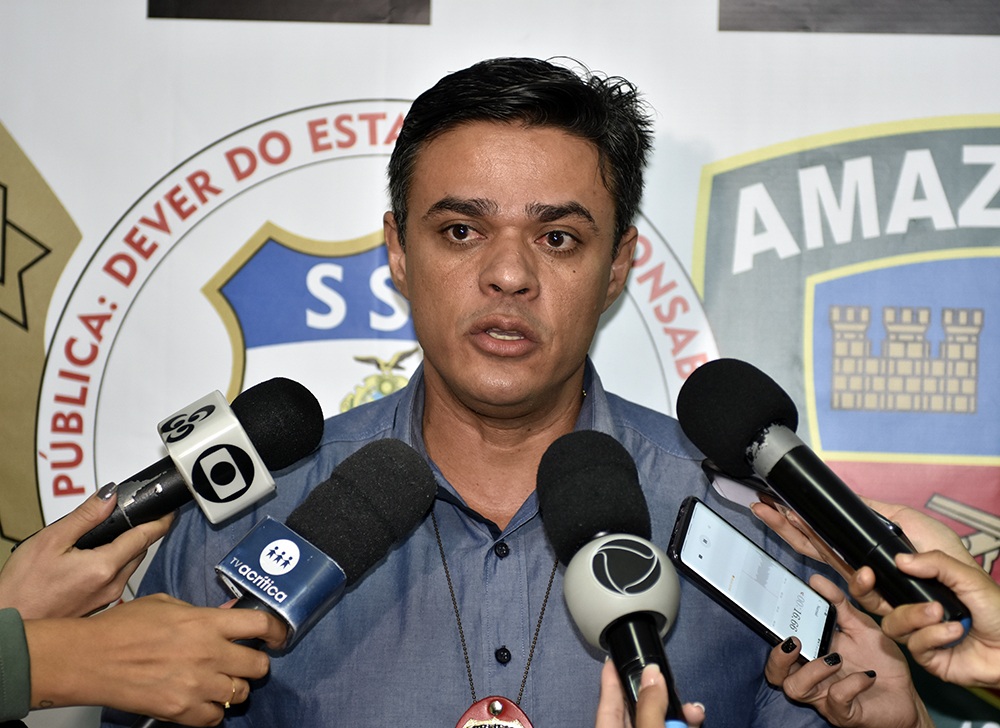 Trio é preso por roubar cabos de energia e telefone na zona Norte Trio é preso por roubar cabos de energia e telefone na zona Norte
