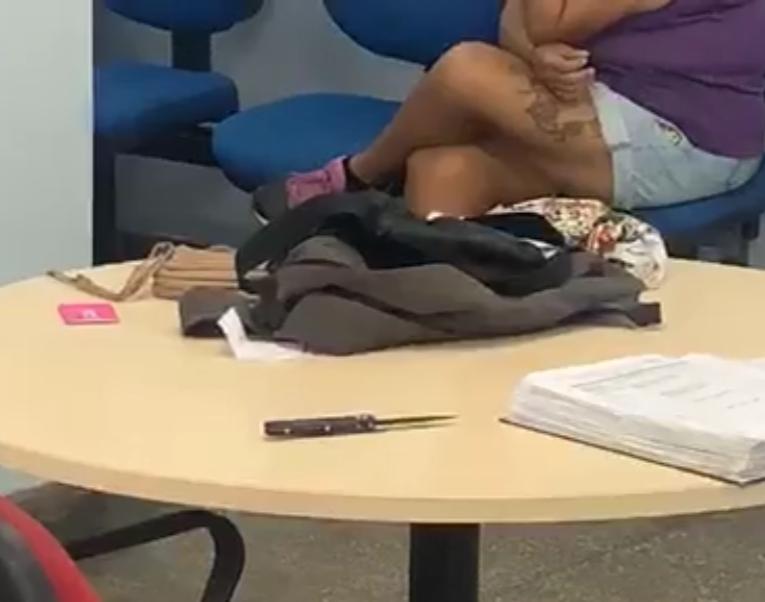 Passageiro &eacute; ferido durante a assalto a &ocirc;nibus na Grande Circular