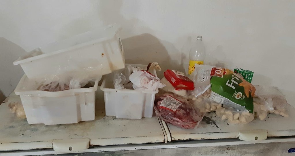 Quatro restaurantes 'porquinhos' são autuados pelo Procon e Visa Manaus Quatro restaurantes 'porquinhos' são autuados pelo Procon e Visa Manaus