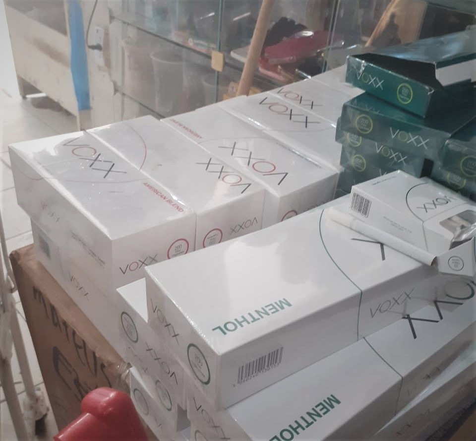 8 mil cigarros contrabandeados são apreendidos em comércio de Nhamundá 8 mil cigarros contrabandeados são apreendidos em comércio de Nhamundá