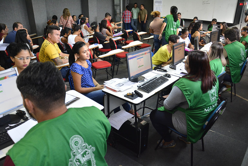 Prefeitura convoca mais de 14 mil classificados para entrega de documentação Prefeitura convoca mais de 14 mil classificados para entrega de documentação