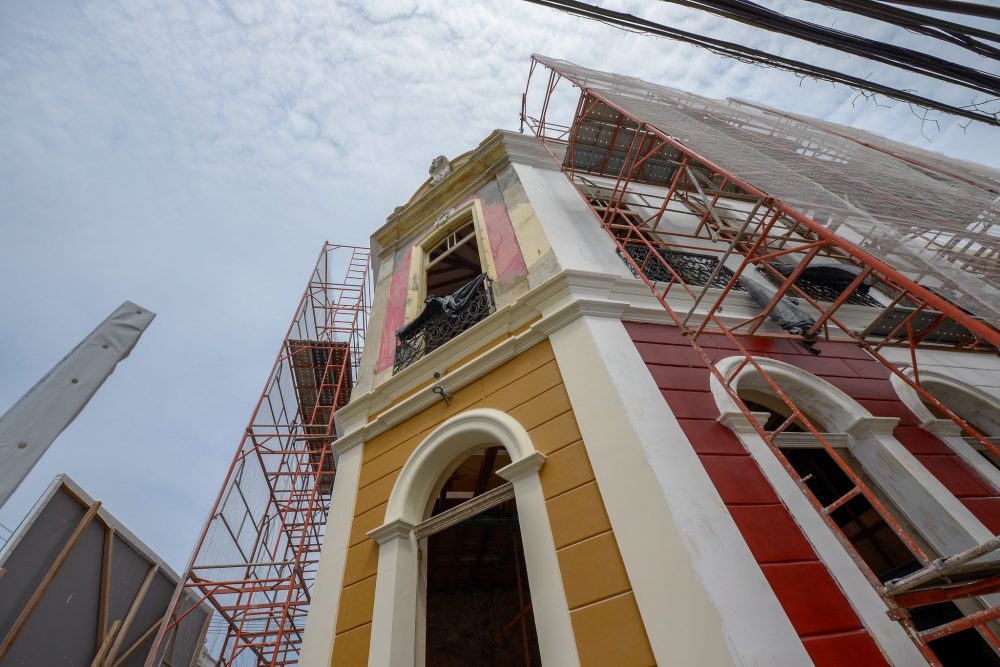 Obra da Biblioteca Municipal chega a 70% e entrega est&aacute; prevista para fevereiro de 2020