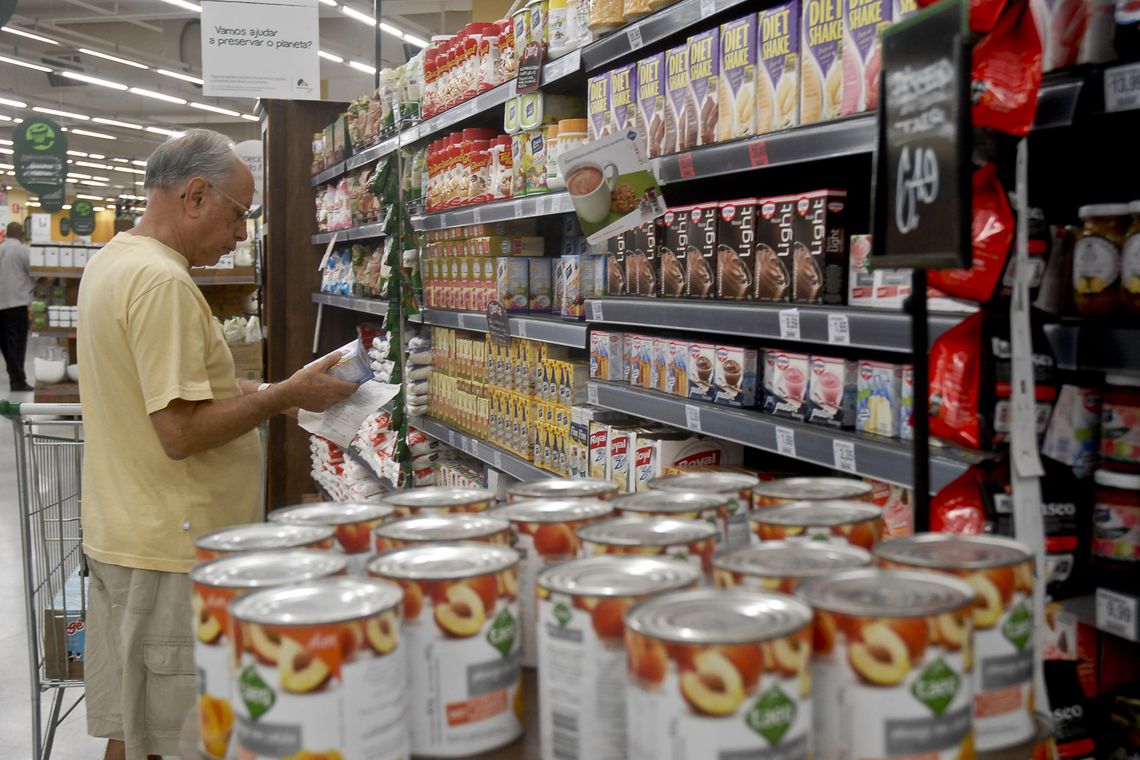 Vendas de fim de ano em supermercados devem se igualar às de 2018 Vendas de fim de ano em supermercados devem se igualar às de 2018