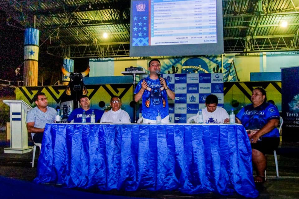 Levaram fogão, botija e geladeira, diz fonte do Caprichoso Levaram fogão, botija e geladeira, diz fonte do Caprichoso