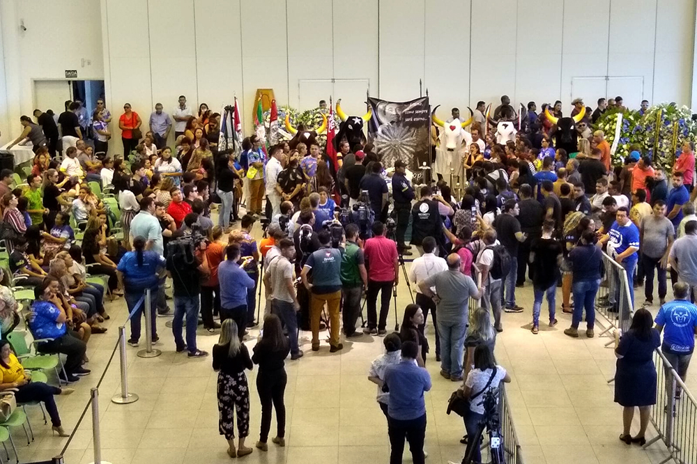 Corpo de Arlindo vai a Parintins Corpo de Arlindo vai a Parintins