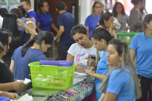 Procon orienta consumidores para compra de material escolar Procon orienta consumidores para compra de material escolar