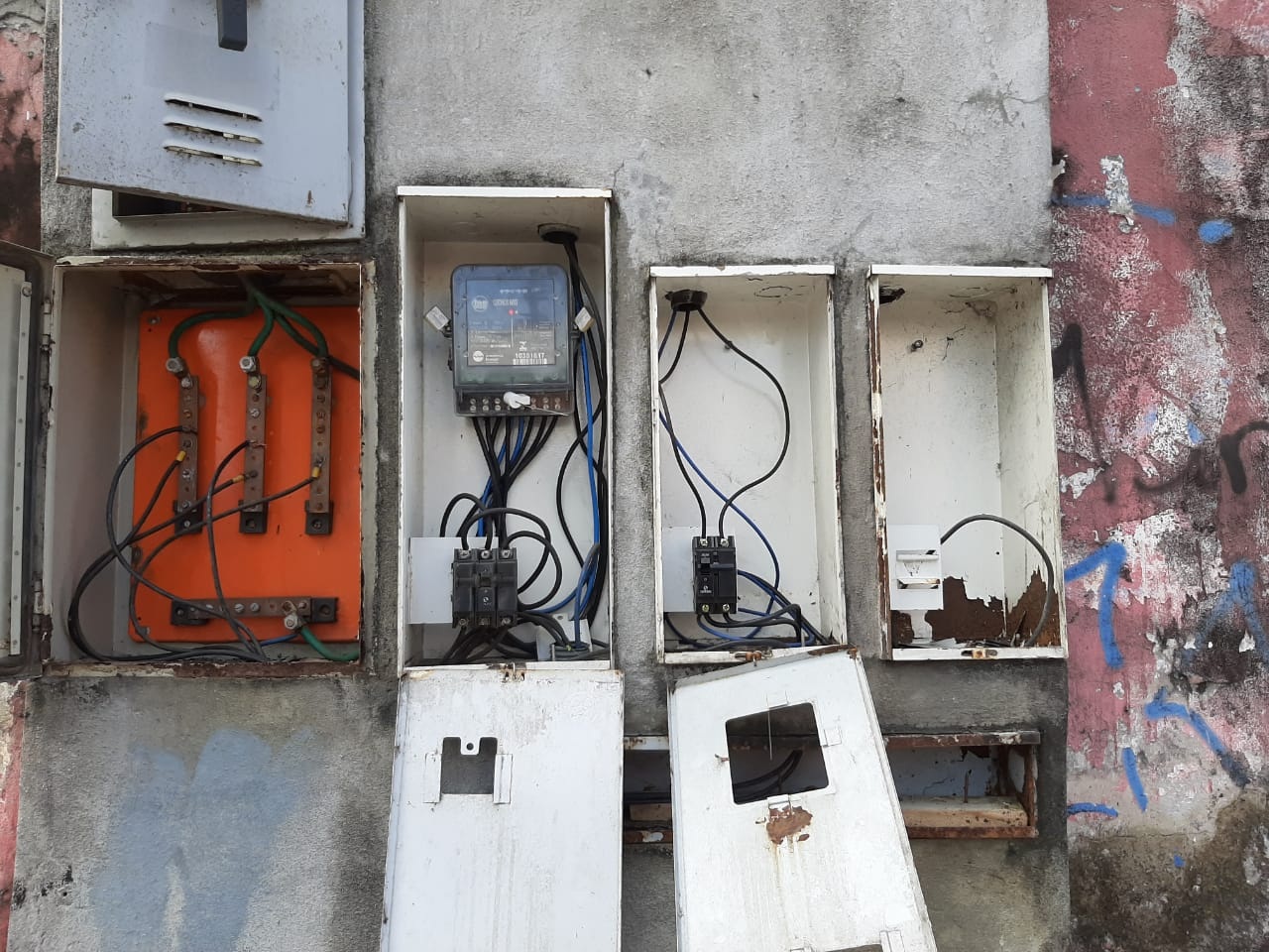 Dono de panificadora é preso por 'gato' de energia e prejuízo de R$ 95 mil à concessionária Dono de panificadora é preso por 'gato' de energia e prejuízo de R$ 95 mil à concessionária