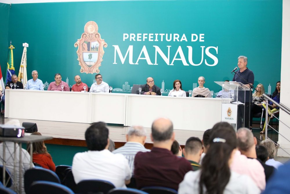 Prefeito apresenta leis de incentivo a startups e instituições de pesquisas Prefeito apresenta leis de incentivo a startups e instituições de pesquisas