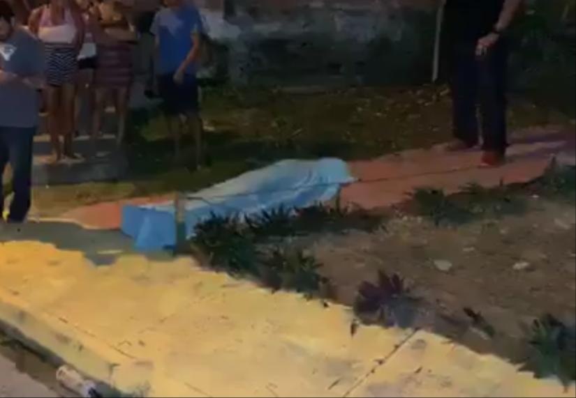 'Binho', de apenas 14 anos, é morto com tiro na cabeça no Jorge Teixeira 'Binho', de apenas 14 anos, é morto com tiro na cabeça no Jorge Teixeira