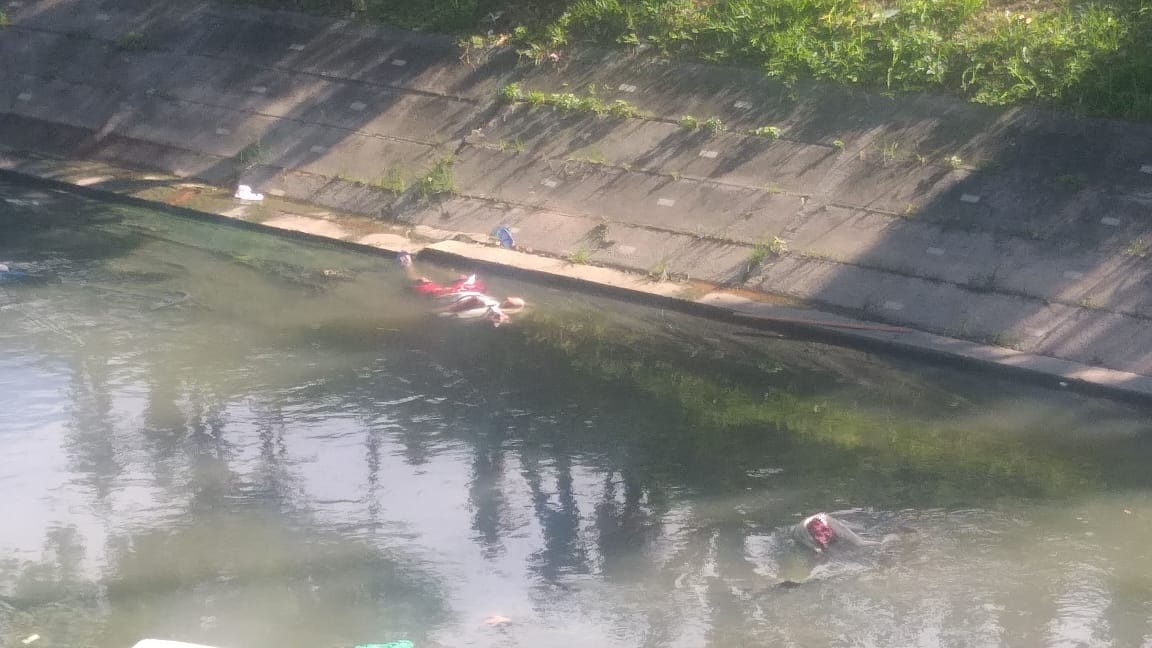 Corpo boiando em igarapé é encontrado na zona Sul; suspeita é que homem passou mal e se afogou Corpo boiando em igarapé é encontrado na zona Sul; suspeita é que homem passou mal e se afogou