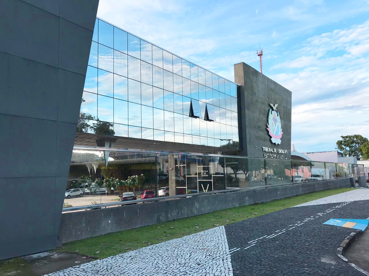 TCE alerta prefeituras para cumprimento de gastos mínimos em saúde e educação TCE alerta prefeituras para cumprimento de gastos mínimos em saúde e educação