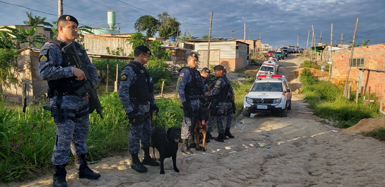 Mulher apontada com l&iacute;der do tr&aacute;fico no Monte Horebe &eacute; uma das presas na 'Dom&iacute;nio da Lei'