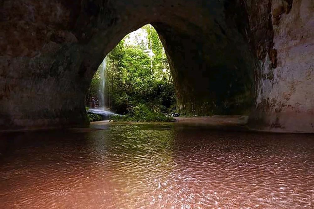 Cavernas na APA Maroaga, em Figueiredo Cavernas na APA Maroaga, em Figueiredo