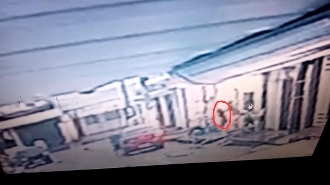 Adolescente sequestrada &eacute; encontrada baleada na cabe&ccedil;a pela fam&iacute;lia. Veja v&iacute;deos