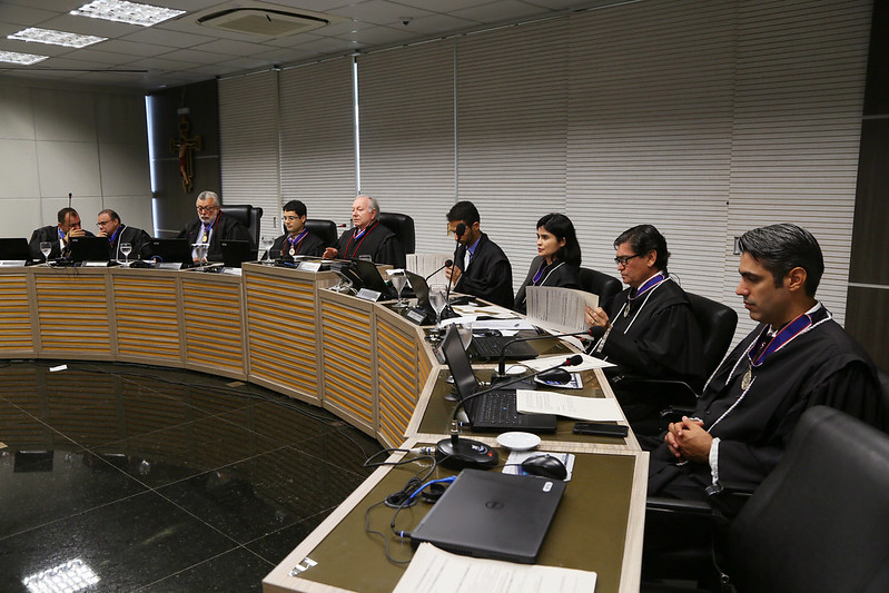 Edital abre uma vaga para membro efetivo do TRE-AM na classe dos magistrados Edital abre uma vaga para membro efetivo do TRE-AM na classe dos magistrados