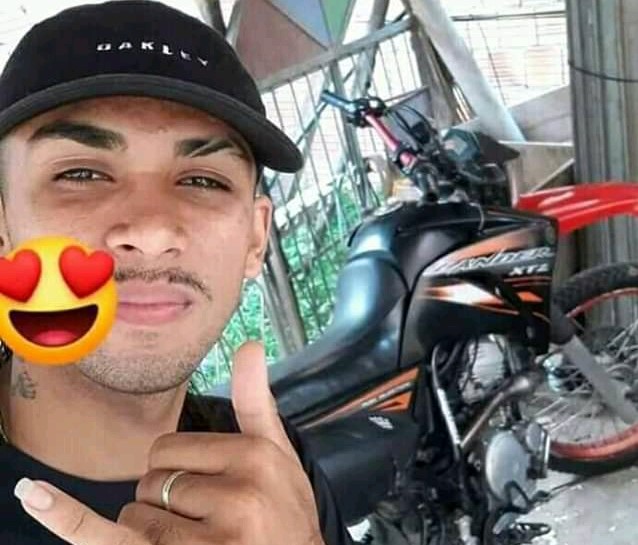 Homem &eacute; encontrado morto a tiros em via p&uacute;blica no Grande Vit&oacute;ria