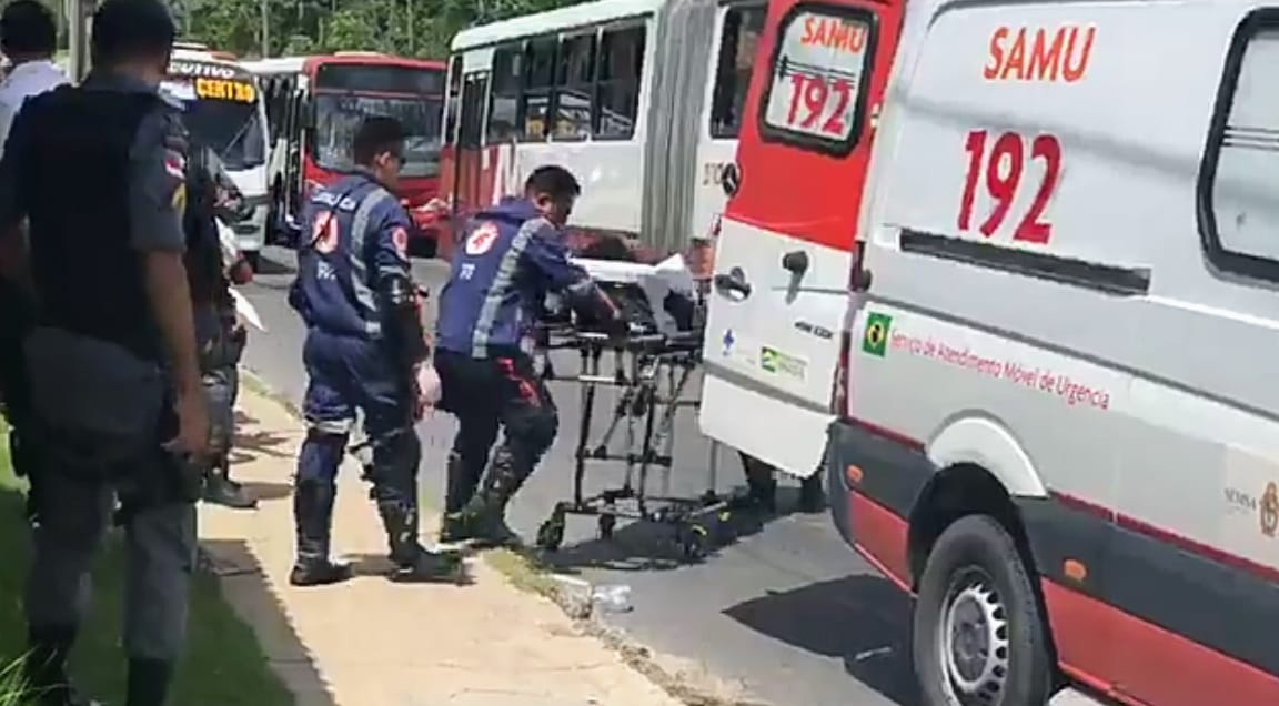 Mulher é encontrada nua e com sinais de violência em rua no Viver Melhor Mulher é encontrada nua e com sinais de violência em rua no Viver Melhor
