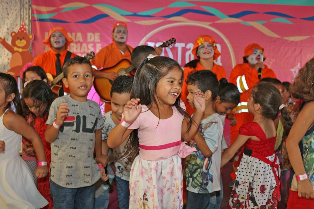 Aulas come&ccedil;am para mais de 240 mil alunos da rede municipal