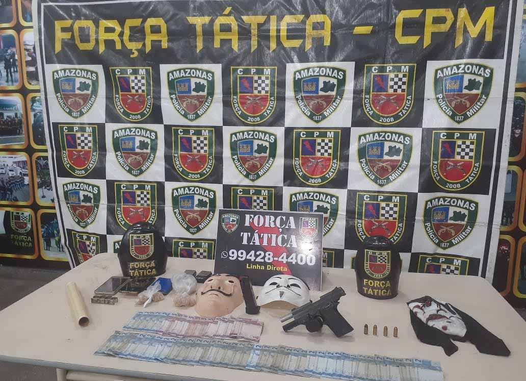 Força Tática prende suspeito com arma, drogas e máscaras no Educandos Força Tática prende suspeito com arma, drogas e máscaras no Educandos