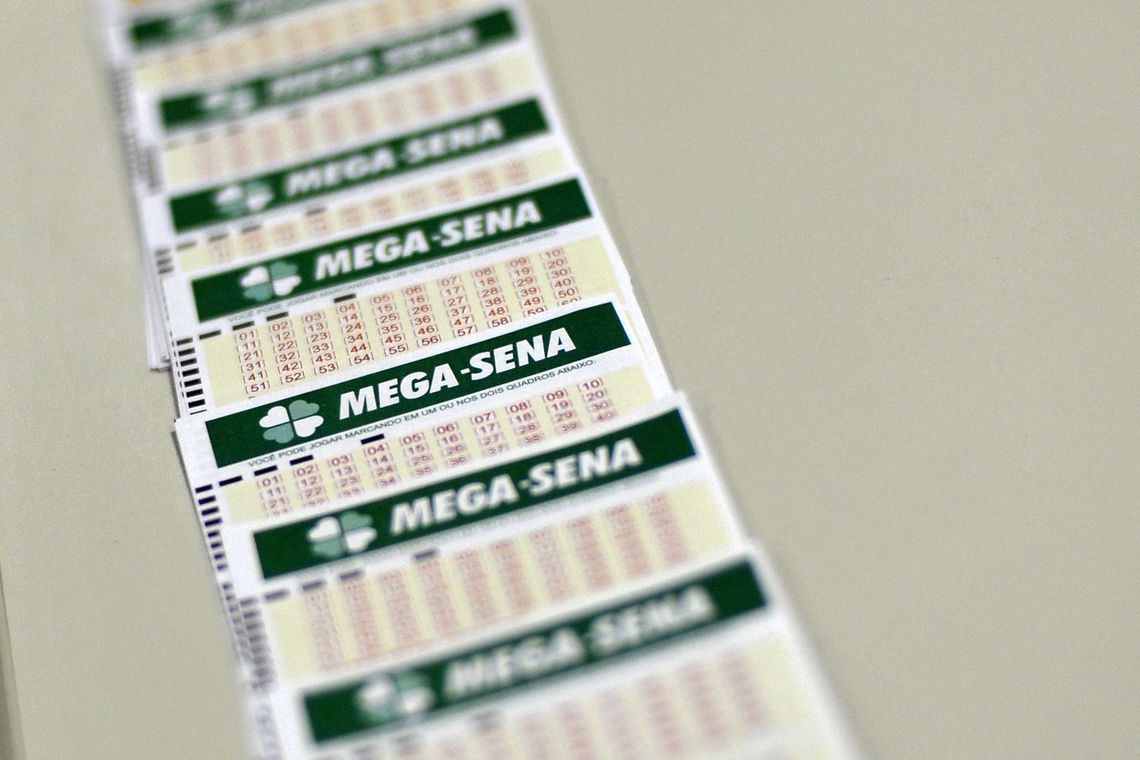 Mega-Sena acumula e pr&oacute;ximo concurso deve pagar R$ 105 milh&otilde;es