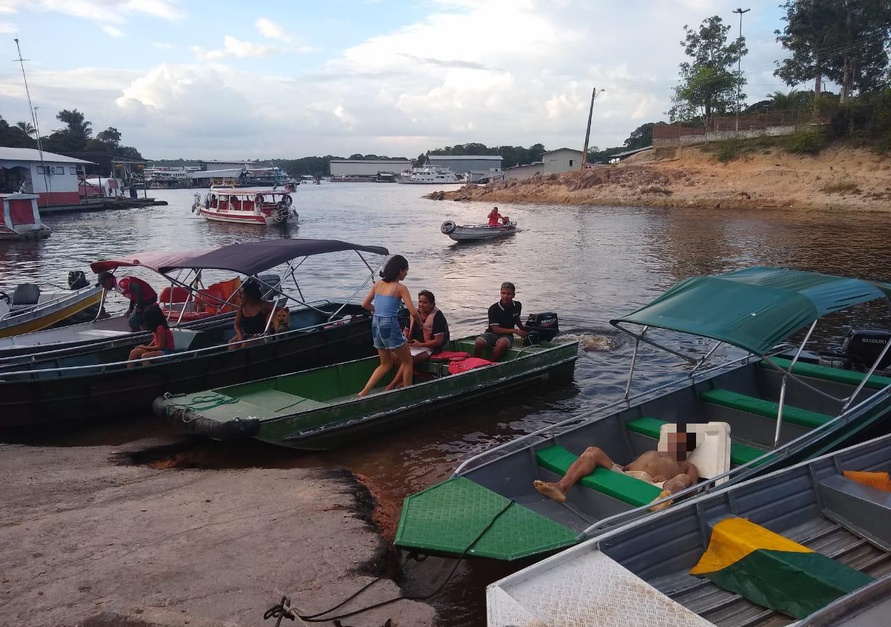 Após bebedeira, homem morre afogado na praia do Tupé Após bebedeira, homem morre afogado na praia do Tupé