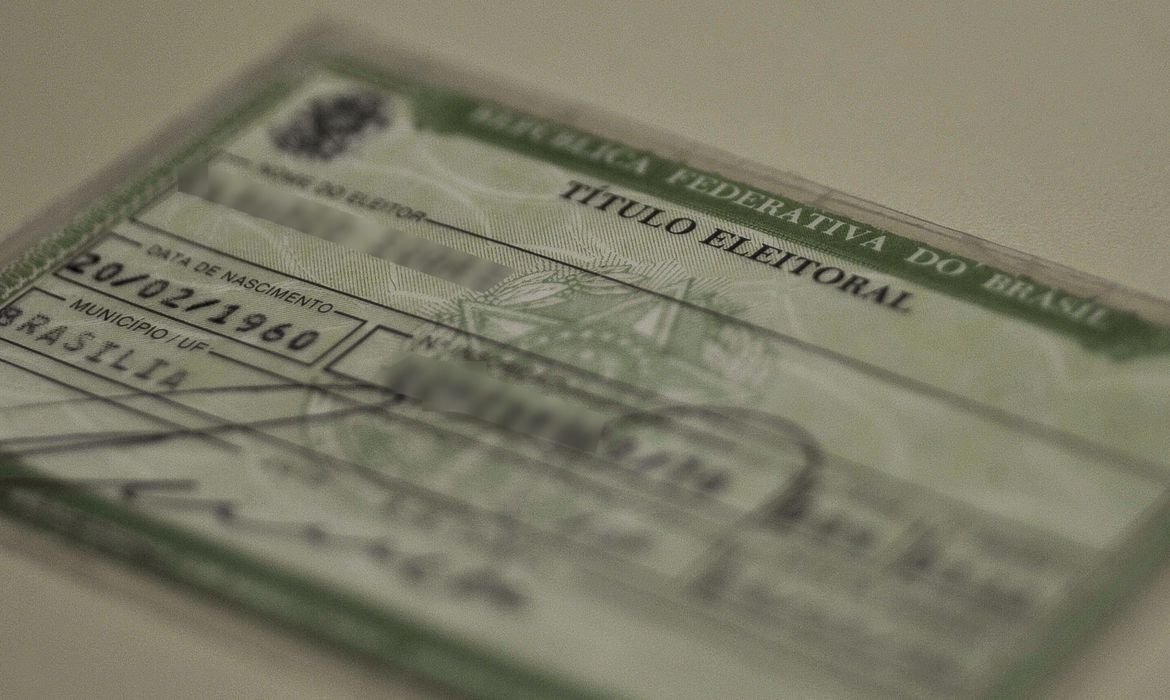 Prazo para eleitor regularizar título termina em maio Prazo para eleitor regularizar título termina em maio